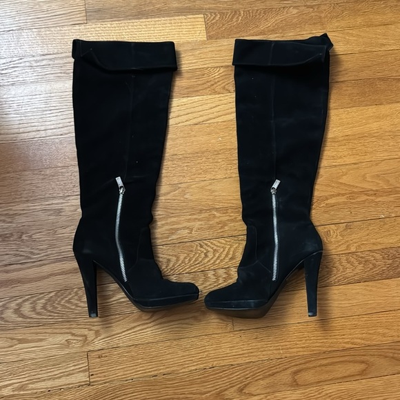 Michael Kors Knee-High Women's Boots - Picture 2 of 6